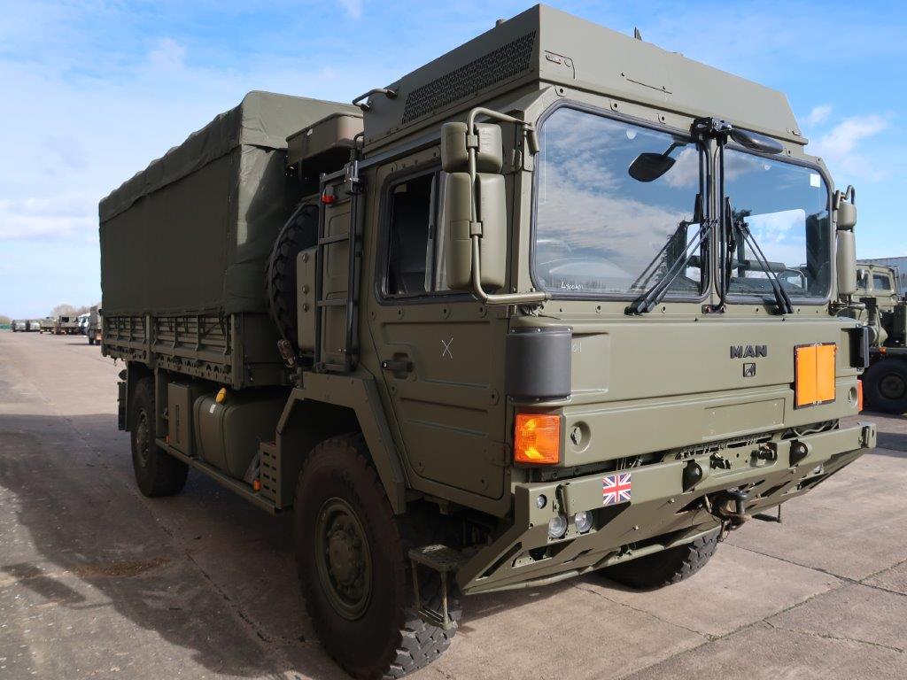 Ex. Army MAN HX60 18.330 4x4 Cargo Winch Truck