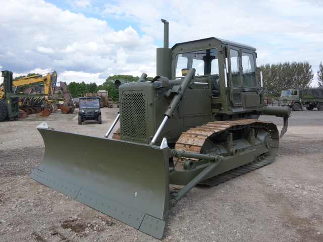 Caterpillar D6D dozer with ripper - Govsales of mod surplus ex army trucks, ex army land rovers and other military vehicles for sale