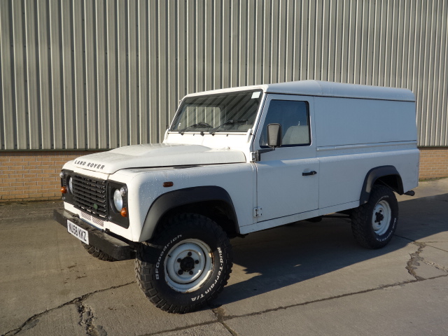 Land Rover Defender 110 RHD Hard Top 2008  - Govsales of mod surplus ex army trucks, ex army land rovers and other military vehicles for sale