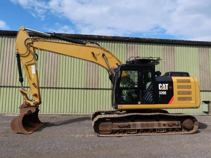 Caterpillar Tracked Excavator 320EL 2015  - Govsales of mod surplus ex army trucks, ex army land rovers and other military vehicles for sale