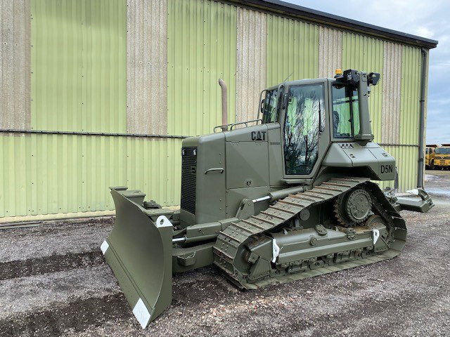 Caterpillar D5N XL Dozer with Ripper - Govsales of mod surplus ex army trucks, ex army land rovers and other military vehicles for sale